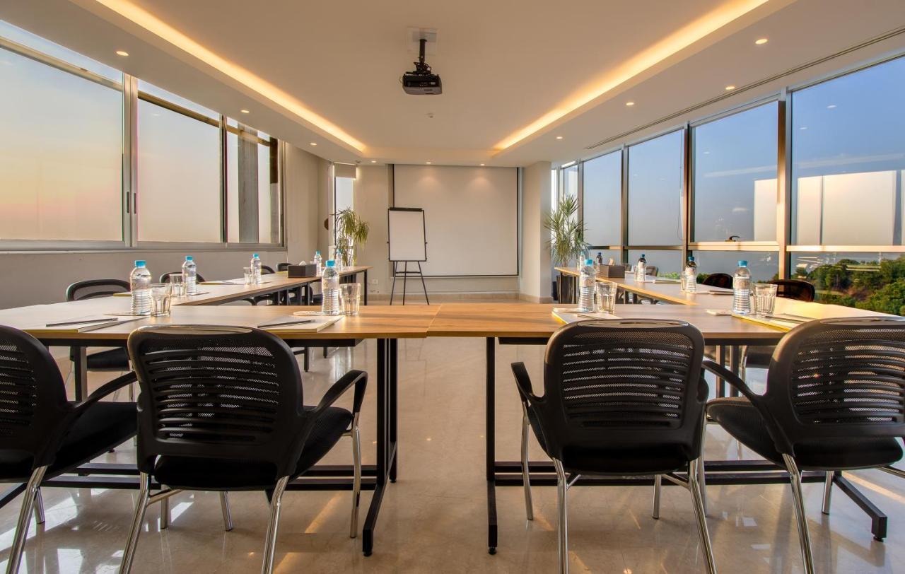 The Ray Hotel And Studios Beirute Exterior foto