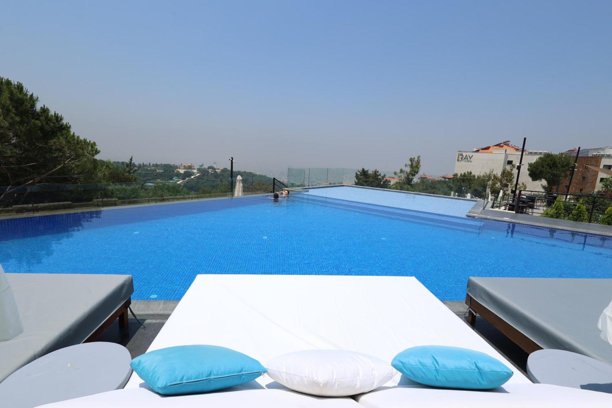 The Ray Hotel And Studios Beirute Exterior foto