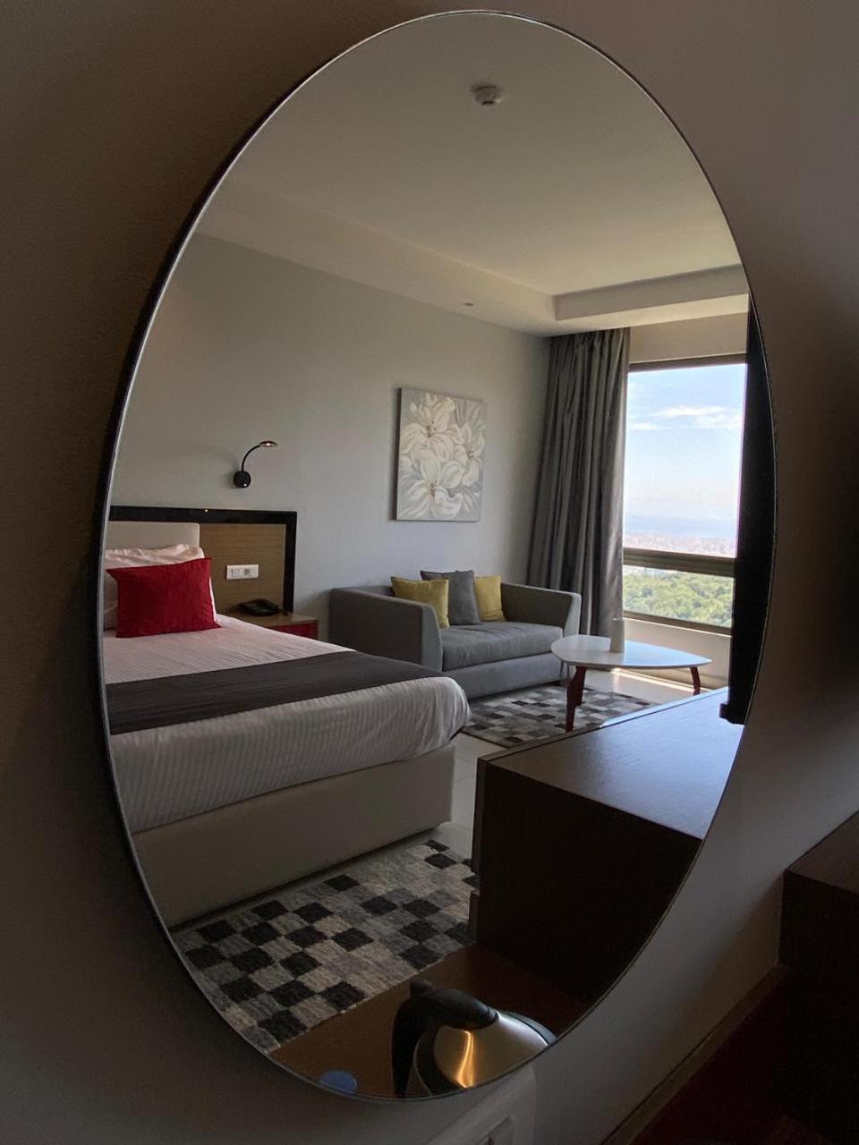 The Ray Hotel And Studios Beirute Exterior foto